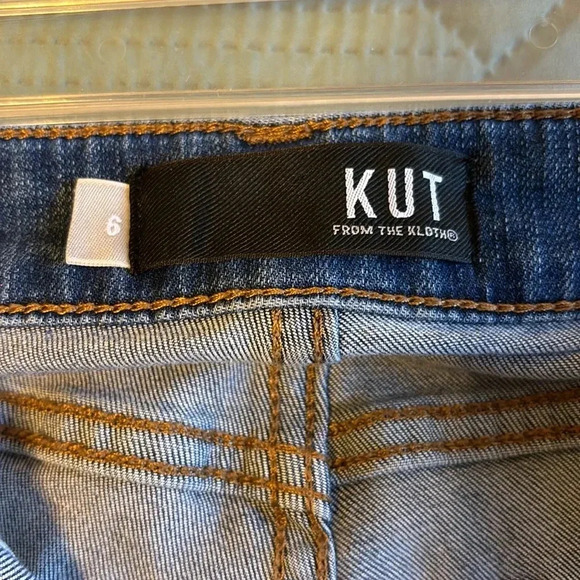 Kut from the Kloth Charlize Slim Skinny Jeans with Raw Hem - Picture 5 of 6